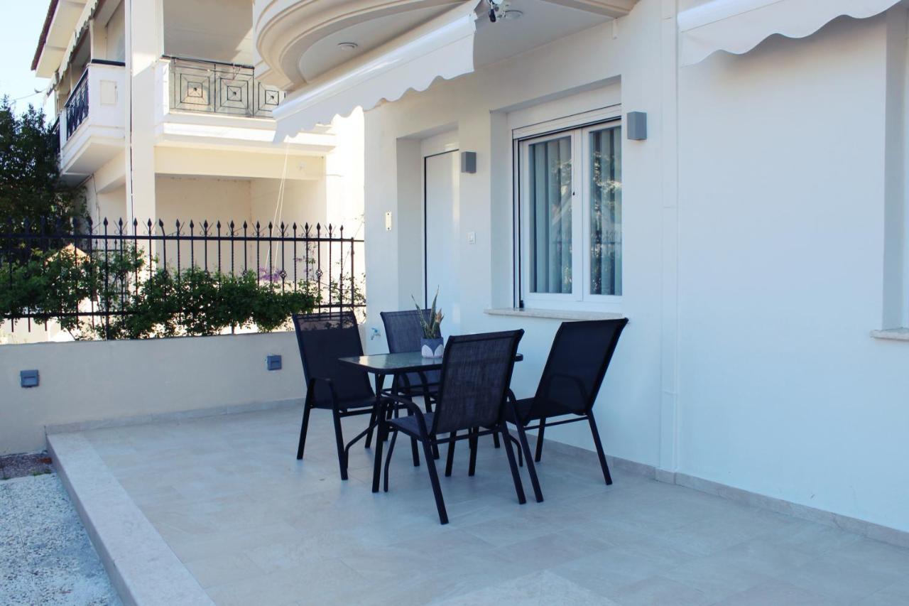 Saan Luxury Living Apartment Nea Kallikrateia Exterior photo